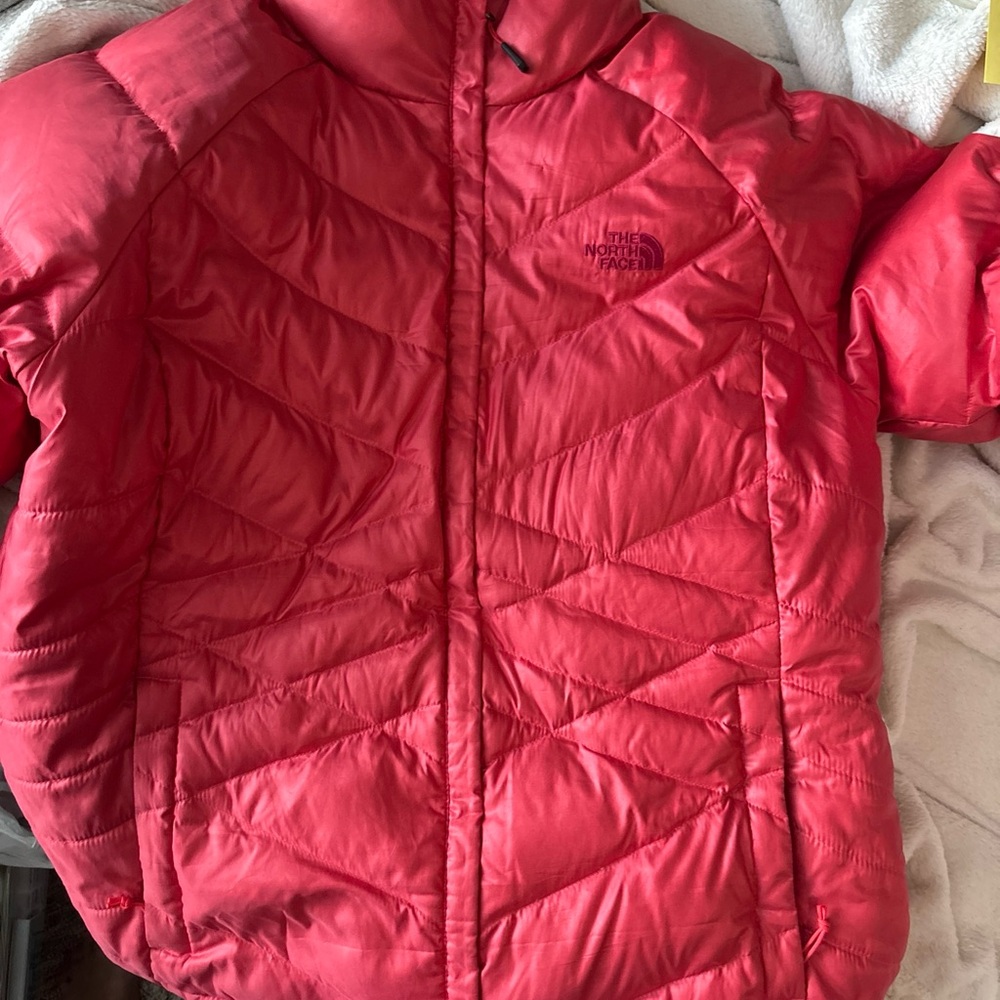 The North Face Women’s Puffer Jacket. Beautiful Pink, Coral color. - Picture 1 of 4